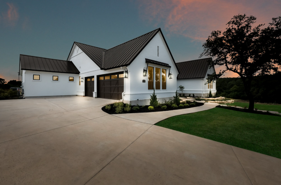 A showcase of a new construction home by Rialto Homes, highlighting their design and quality (Image 3).