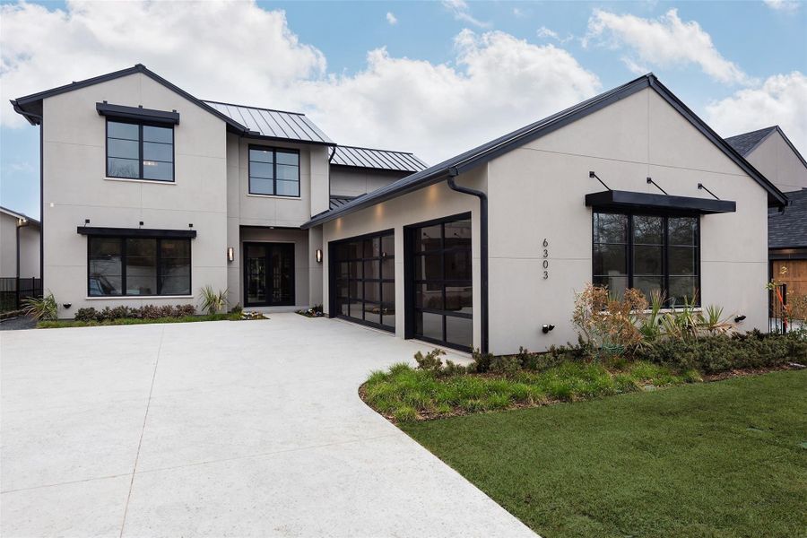 A showcase of a new construction home by Crescent Estates Custom Homes, highlighting their design and quality (Image 1). A showcase of a new construction home by Crescent Estates Custom Homes, highlighting their design and quality (Image 1).