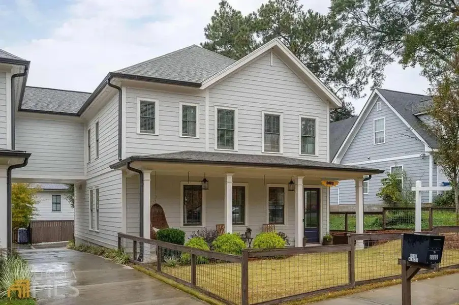 A showcase of a new construction home by Domain Custom Homes, highlighting their design and quality (Image 4).