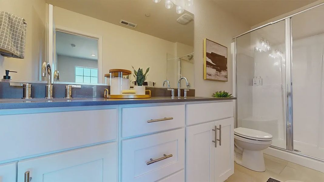 A showcase of a new construction home by Hamilton Thomas Homes, highlighting their design and quality (Image 13).