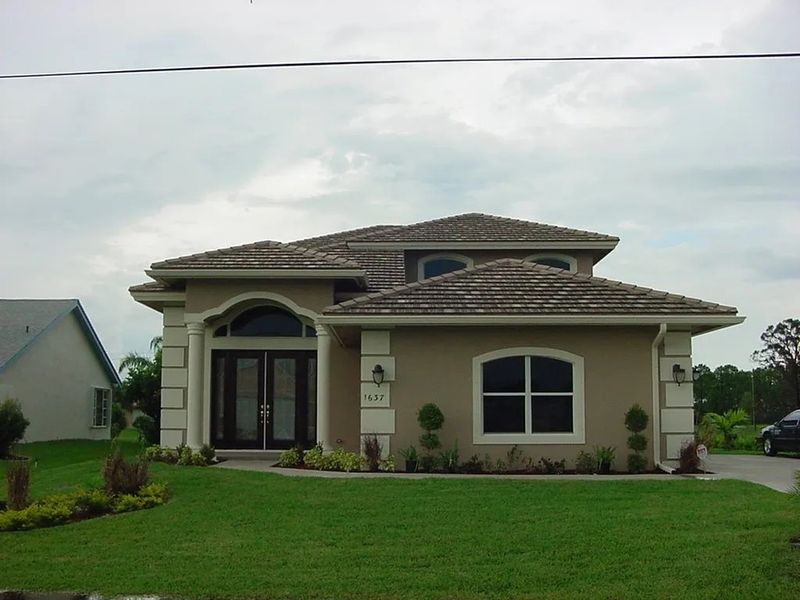 A showcase of a new construction home by Tudor Builders Inc, highlighting their design and quality (Image 2).