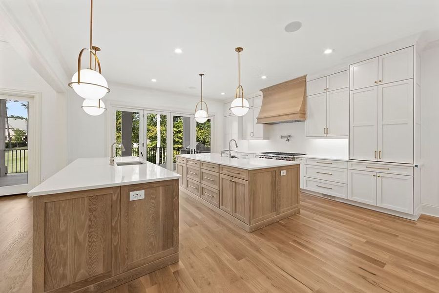 A showcase of a new construction home by Hyde Park Homes, Inc., highlighting their design and quality (Image 8).