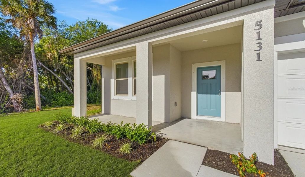 A showcase of a new construction home by ResiCraft Homes, highlighting their design and quality (Image 10). A showcase of a new construction home by ResiCraft Homes, highlighting their design and quality (Image 10).