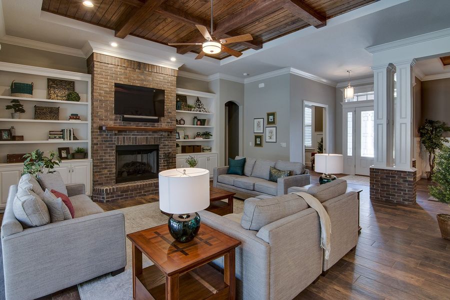 A showcase of a new construction home by Ernie White Construction, highlighting their design and quality (Image 18).