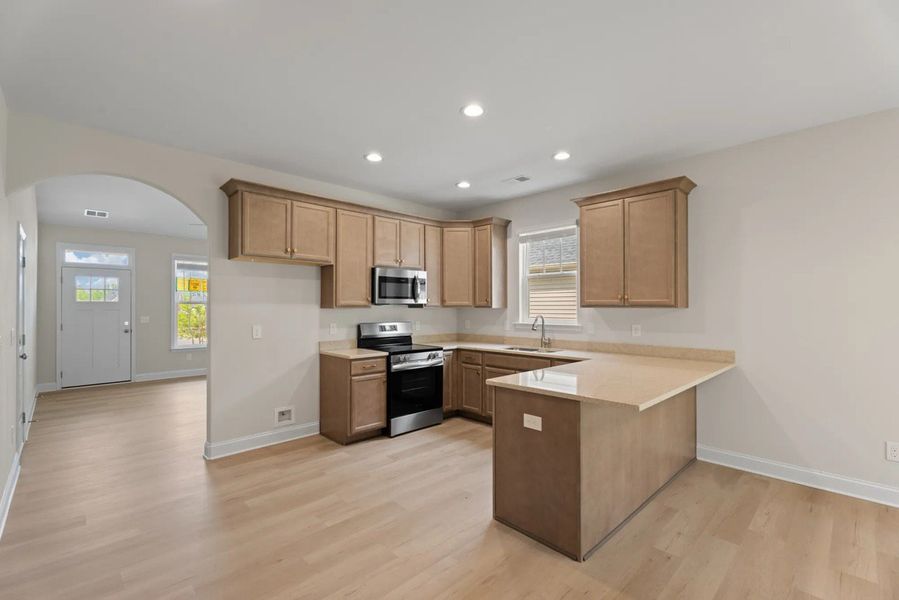 A showcase of a new construction home by SK Builders, highlighting their design and quality (Image 9). A showcase of a new construction home by SK Builders, highlighting their design and quality (Image 9).