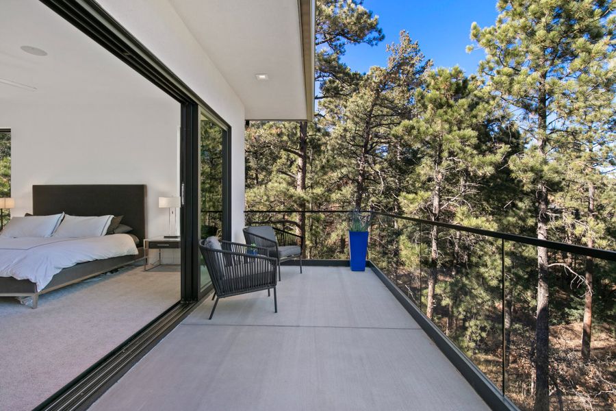 A showcase of a new construction home by Acuff Homes, highlighting their design and quality (Image 4).