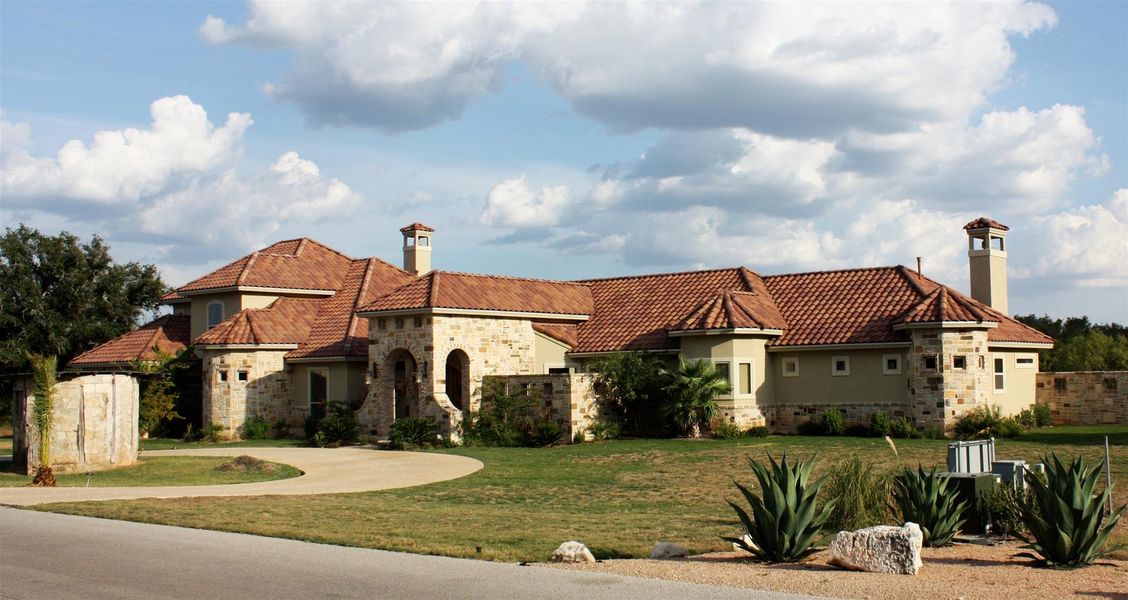 A showcase of a new construction home by Genesis Custom Homes, highlighting their design and quality (Image 8).