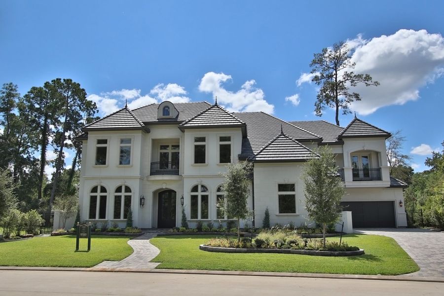 A showcase of a new construction home by Sterling Classic Homes, highlighting their design and quality (Image 5).