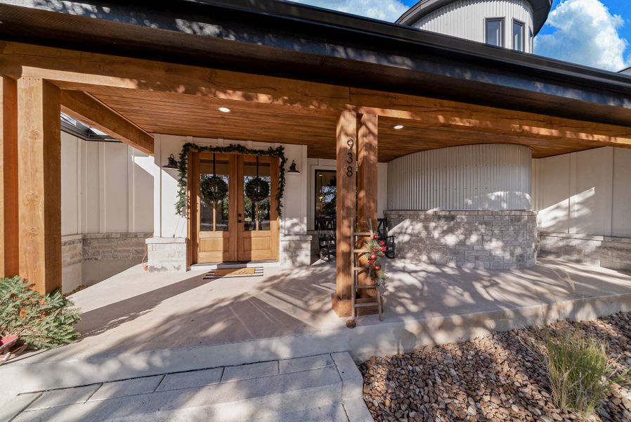 A showcase of a new construction home by Bourn Custom Homes, highlighting their design and quality (Image 4).