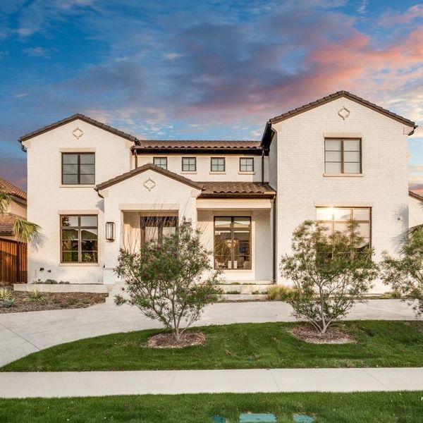 A showcase of a new construction home by Starside Custom Builders, highlighting their design and quality (Image 6).