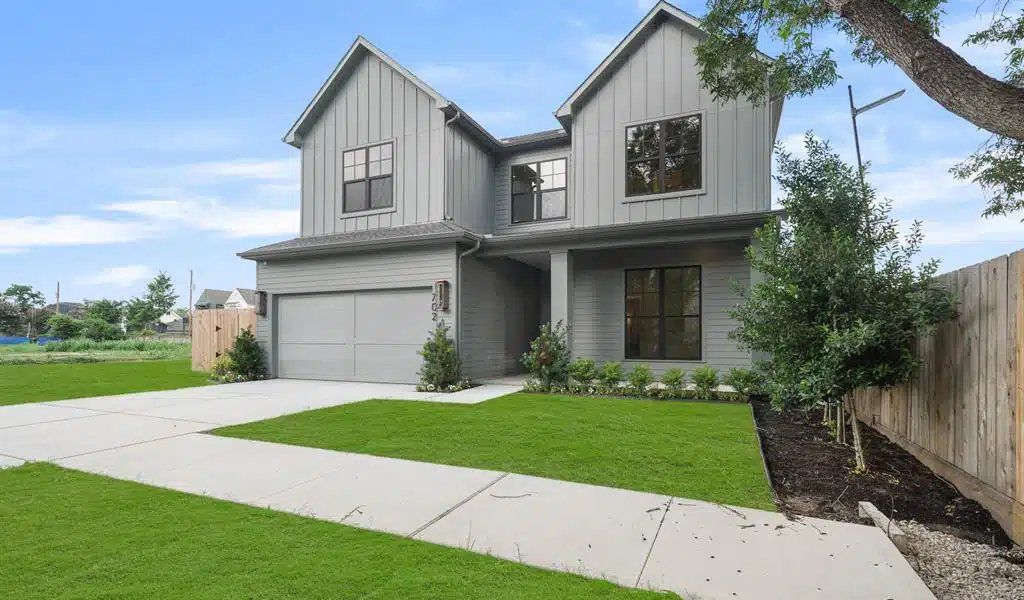 A showcase of a new construction home by Aspire Fine Homes, highlighting their design and quality (Image 2). A showcase of a new construction home by Aspire Fine Homes, highlighting their design and quality (Image 2).