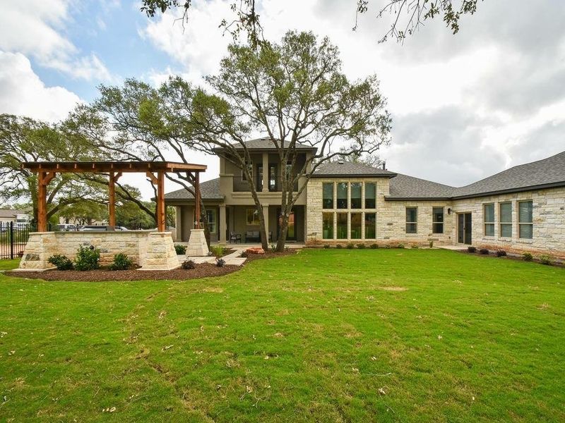 A showcase of a new construction home by Steve Klein Custom Builder, highlighting their design and quality (Image 10). A showcase of a new construction home by Steve Klein Custom Builder, highlighting their design and quality (Image 10).