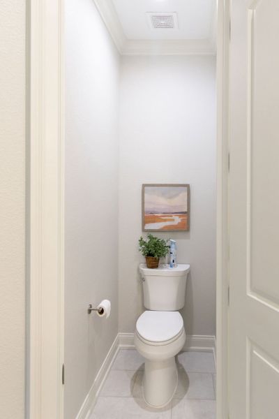 A showcase of a new construction home by Ernie White Construction, highlighting their design and quality (Image 11).