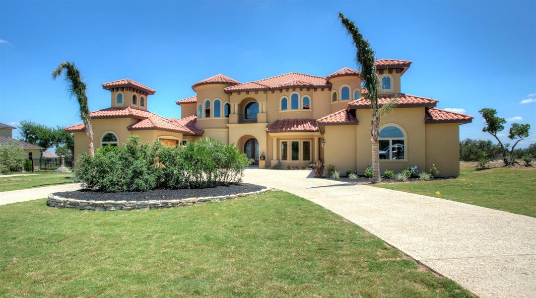 A showcase of a new construction home by Genesis Custom Homes, highlighting their design and quality (Image 6).