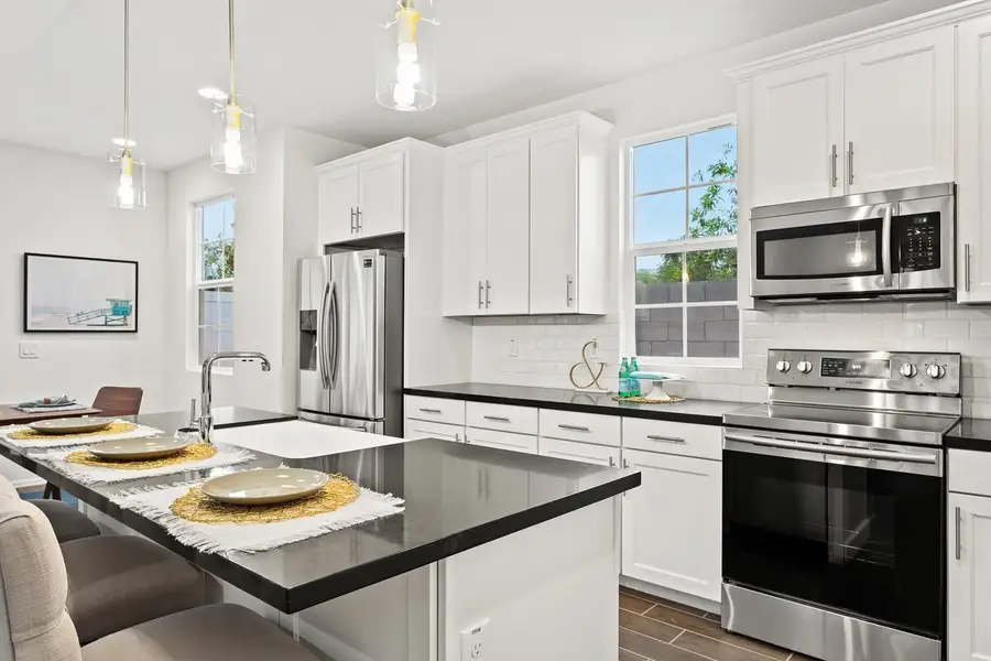 A showcase of a new construction home by Encanto Living, highlighting their design and quality (Image 15).