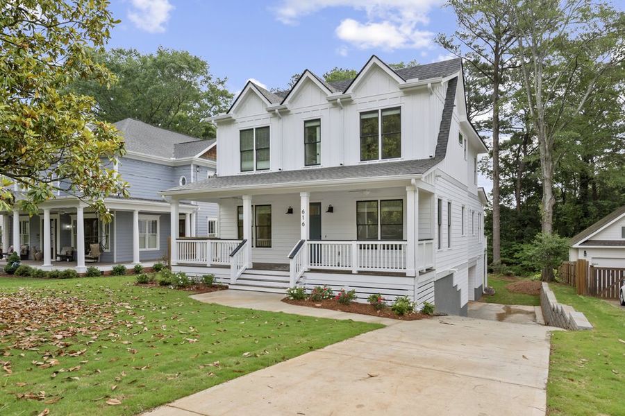 A showcase of a new construction home by Level Craft, highlighting their design and quality (Image 6). A showcase of a new construction home by Level Craft, highlighting their design and quality (Image 6).