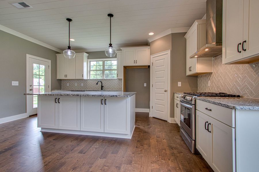 A showcase of a new construction home by Haven Builders, highlighting their design and quality (Image 9).