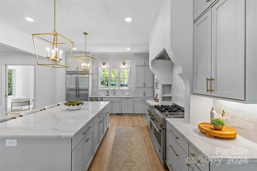 A showcase of a new construction home by Forté Builders, highlighting their design and quality (Image 6).