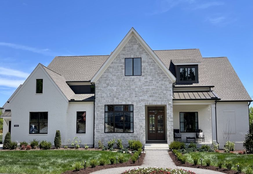 A showcase of a new construction home by Turnberry Homes, highlighting their design and quality (Image 9).