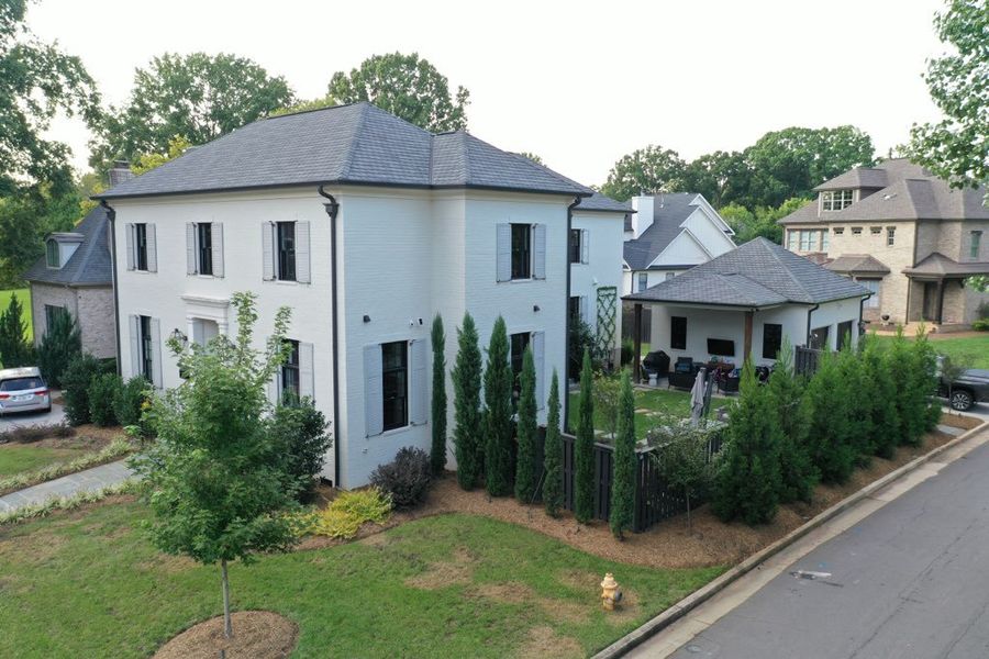 A showcase of a new construction home by Accord Construction Group, highlighting their design and quality (Image 1). A showcase of a new construction home by Accord Construction Group, highlighting their design and quality (Image 1).