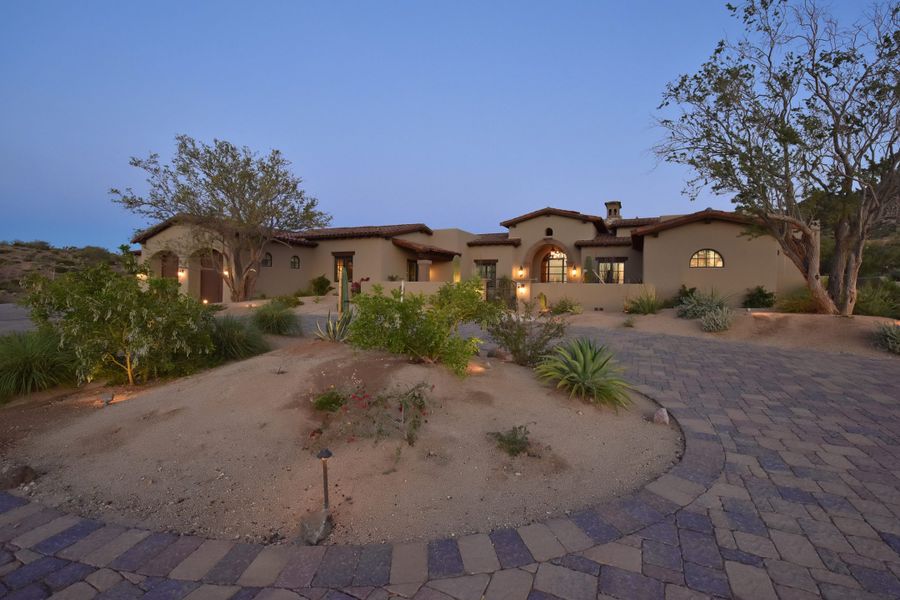 A showcase of a new construction home by Luxor Homes, highlighting their design and quality (Image 6). A showcase of a new construction home by Luxor Homes, highlighting their design and quality (Image 6).