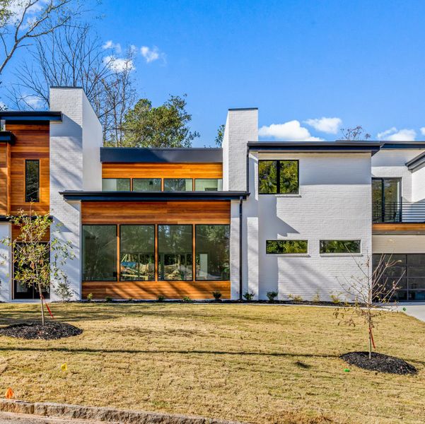 A showcase of a new construction home by Six Points Homes, highlighting their design and quality (Image 4). A showcase of a new construction home by Six Points Homes, highlighting their design and quality (Image 4).