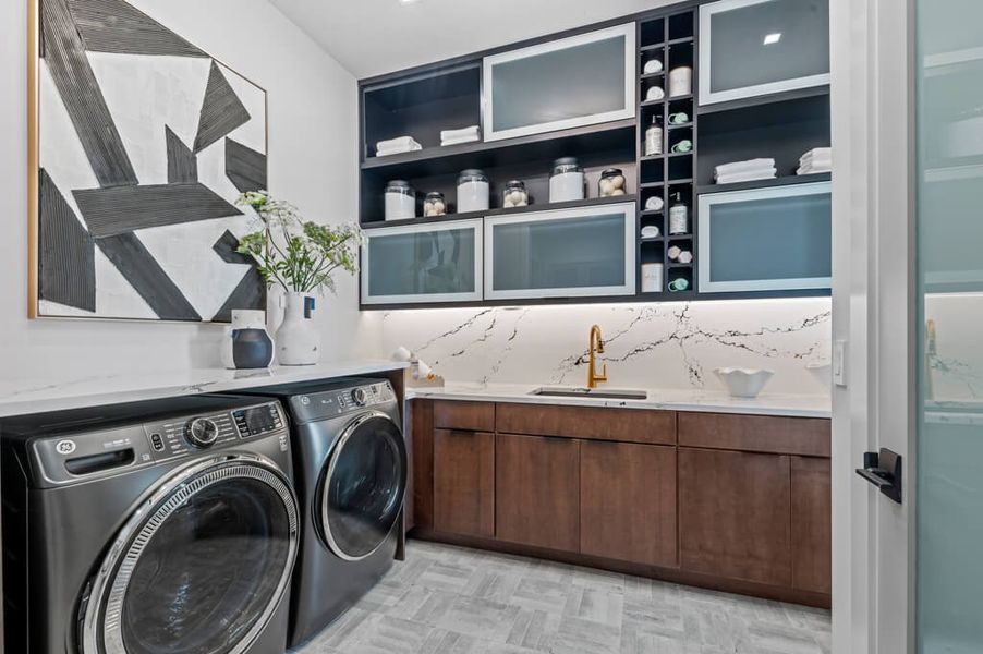 A showcase of a new construction home by Lee Wetherington Homes, highlighting their design and quality (Image 19).