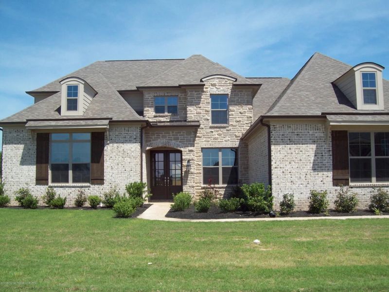 A showcase of a new construction home by Grant & Co, highlighting their design and quality (Image 11).