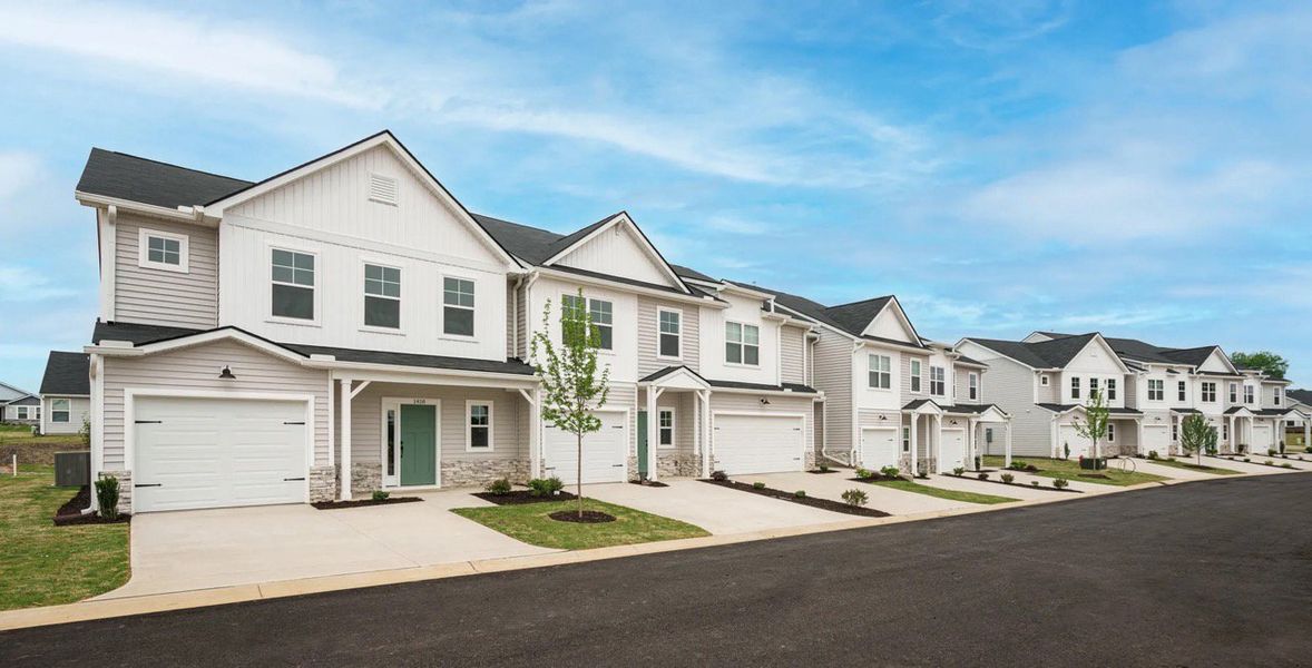 A showcase of a new construction home by Cothran Homes, highlighting their design and quality (Image 8).