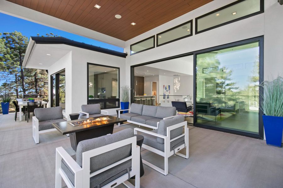 A showcase of a new construction home by Acuff Homes, highlighting their design and quality (Image 6).