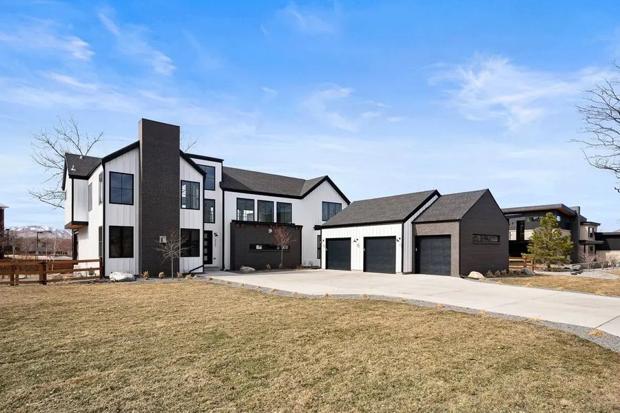 A showcase of a new construction home by Work Shop Colorado, highlighting their design and quality (Image 3).