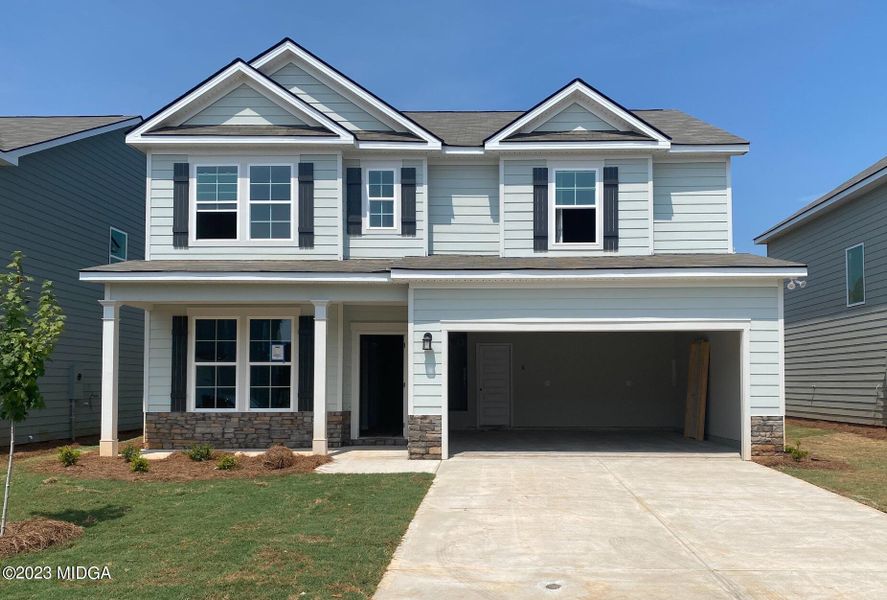 A showcase of a new construction home by Tamra Wade Team, highlighting their design and quality (Image 8).