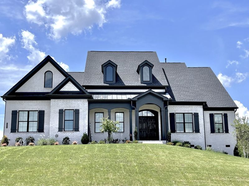 A showcase of a new construction home by Turnberry Homes, highlighting their design and quality (Image 6).