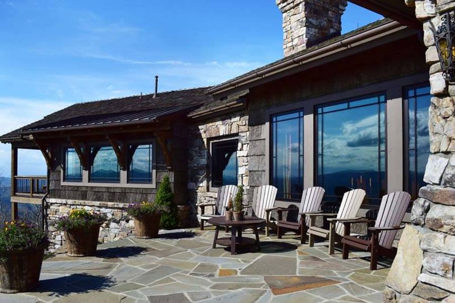 A showcase of a new construction home by Boone Construction Company, highlighting their design and quality (Image 4). A showcase of a new construction home by Boone Construction Company, highlighting their design and quality (Image 4).