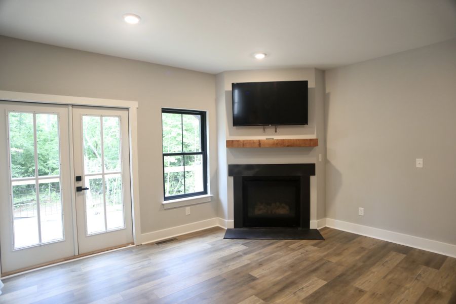 A showcase of a new construction home by Lanier Home Builders, highlighting their design and quality (Image 5).