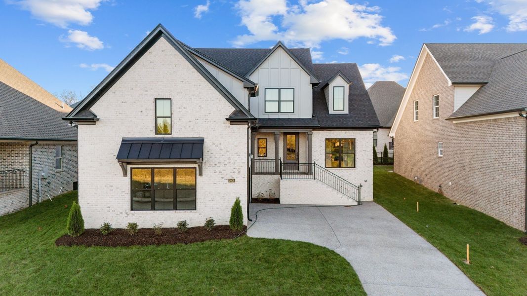 A showcase of a new construction home by Eastland Construction, highlighting their design and quality (Image 1).