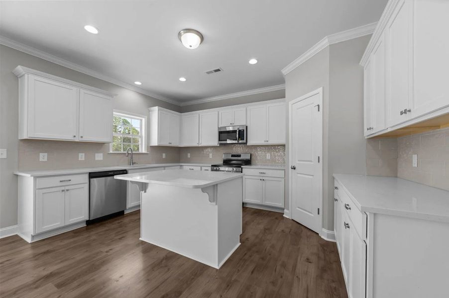 A showcase of a new construction home by Bill Clark Homes, highlighting their design and quality (Image 10).