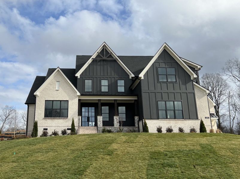 A showcase of a new construction home by Turnberry Homes, highlighting their design and quality (Image 5).