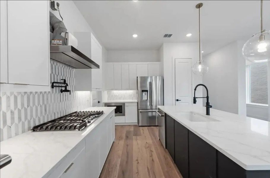 A showcase of a new construction home by Monarch Homes, highlighting their design and quality (Image 17).