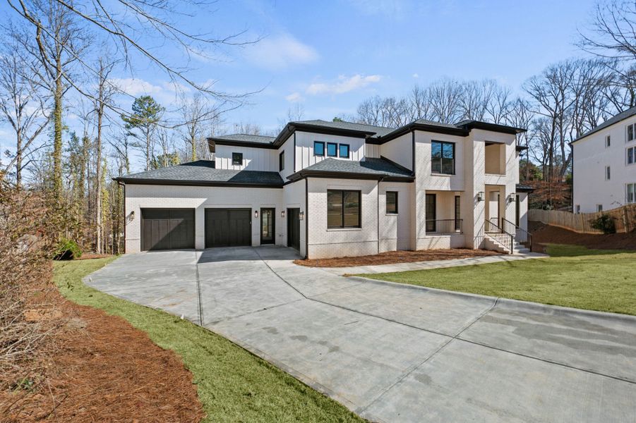 A showcase of a new construction home by Dorri Homes, highlighting their design and quality (Image 8).