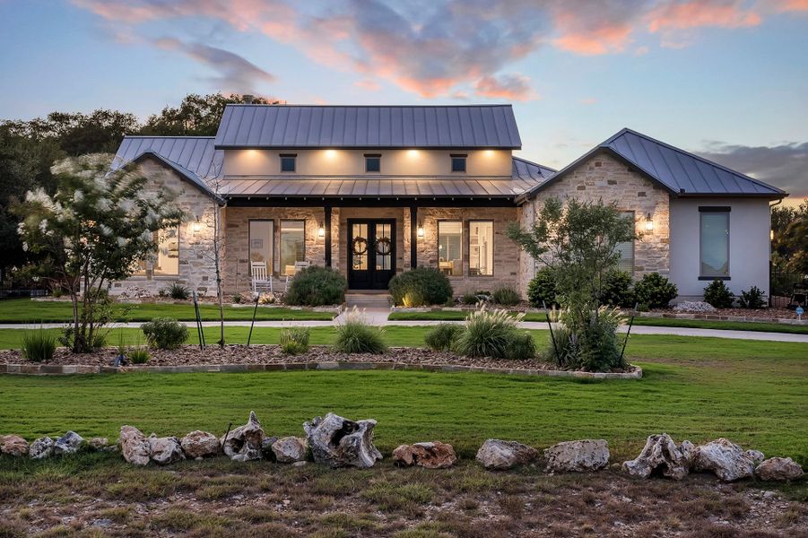 A showcase of a new construction home by JLP BUILDERS, highlighting their design and quality (Image 10).