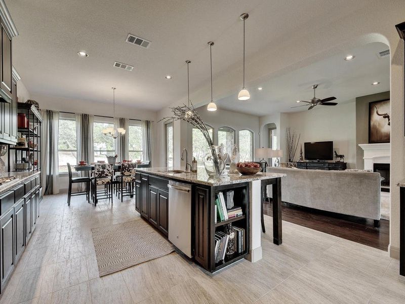 A showcase of a new construction home by Steve Klein Custom Builder, highlighting their design and quality (Image 17). A showcase of a new construction home by Steve Klein Custom Builder, highlighting their design and quality (Image 17).