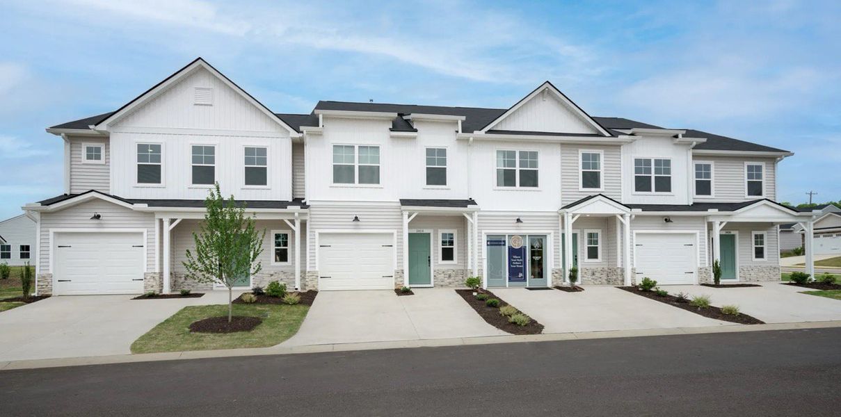 A showcase of a new construction home by Cothran Homes, highlighting their design and quality (Image 4).