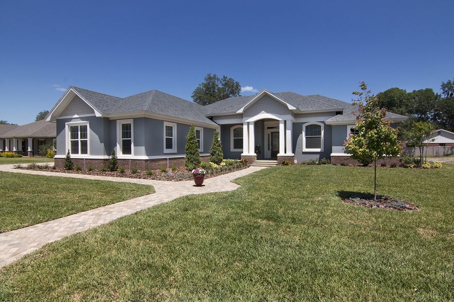 A showcase of a new construction home by Ernie White Construction, highlighting their design and quality (Image 5).