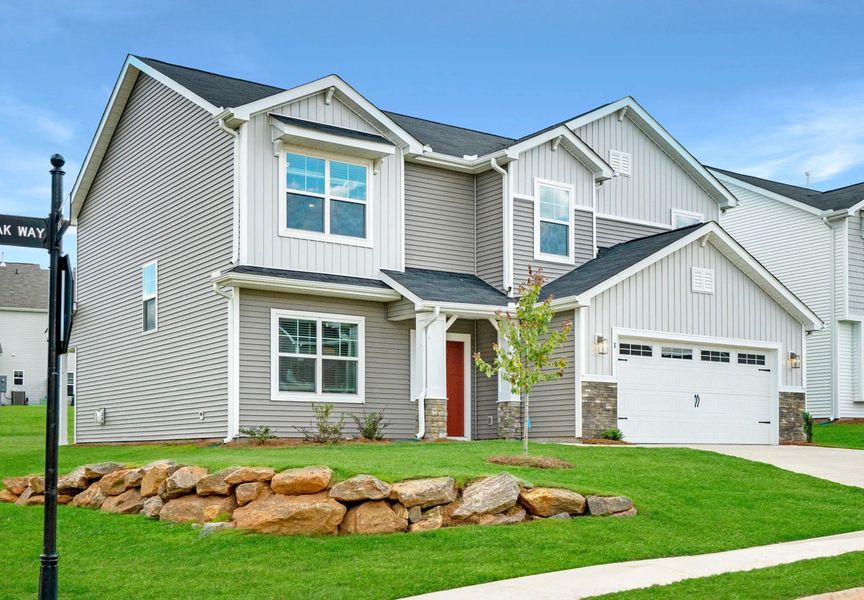 A showcase of a new construction home by Cothran Homes, highlighting their design and quality (Image 6).