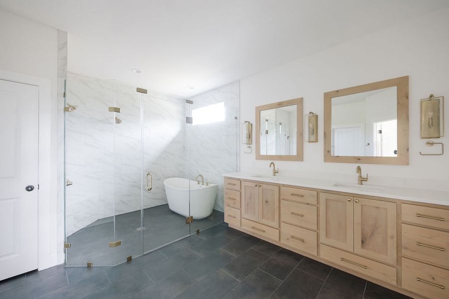 A showcase of a new construction home by Reece Homes, highlighting their design and quality (Image 11).