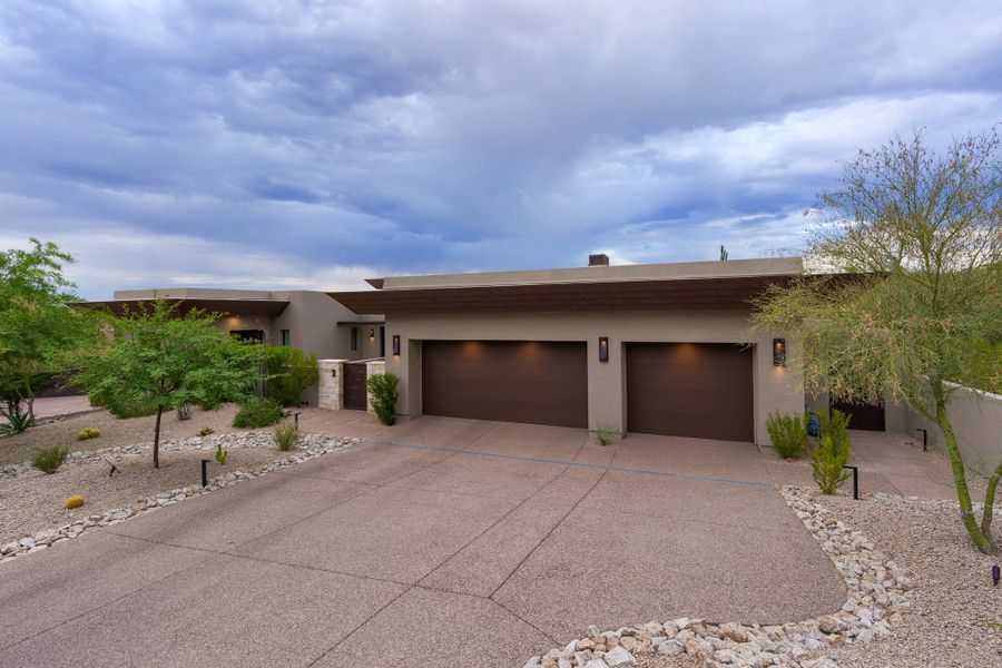 A showcase of a new construction home by Luxor Homes, highlighting their design and quality (Image 4). A showcase of a new construction home by Luxor Homes, highlighting their design and quality (Image 4).