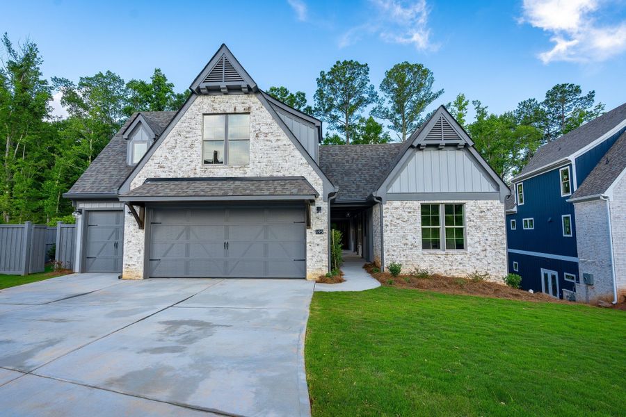 A showcase of a new construction home by McKinney Builders, highlighting their design and quality (Image 13).