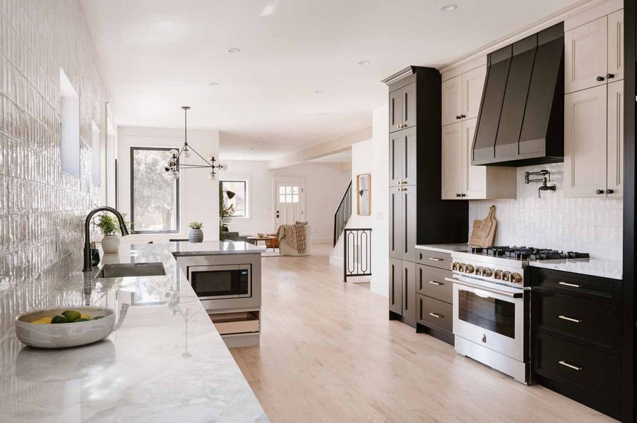 A showcase of a new construction home by Reed Design Builders, highlighting their design and quality (Image 16). A showcase of a new construction home by Reed Design Builders, highlighting their design and quality (Image 16).