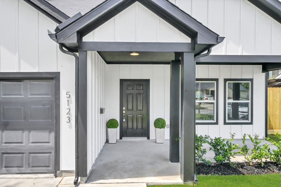 A showcase of a new construction home by Cole Klein Builders, highlighting their design and quality (Image 7). A showcase of a new construction home by Cole Klein Builders, highlighting their design and quality (Image 7).